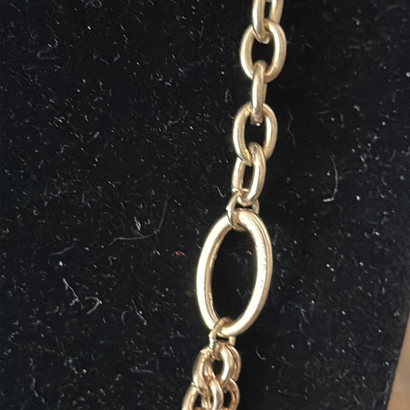 GOLDTONE chain and decorative disks - Picture 8 of 10